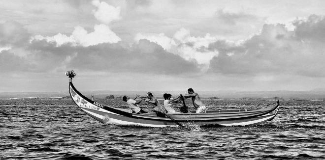 um por todos e todos 