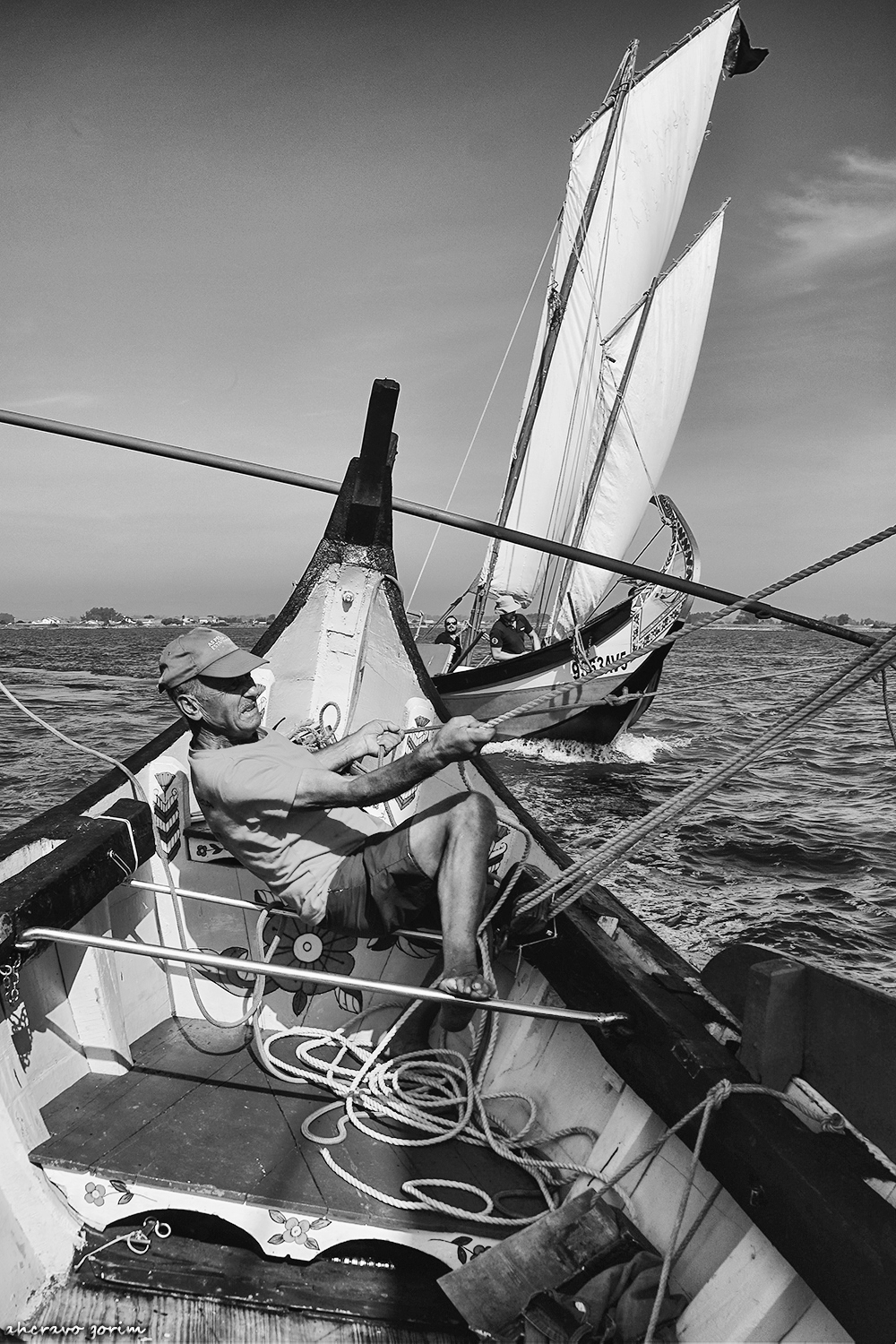 0-ahcravo_dsc_7096-bw